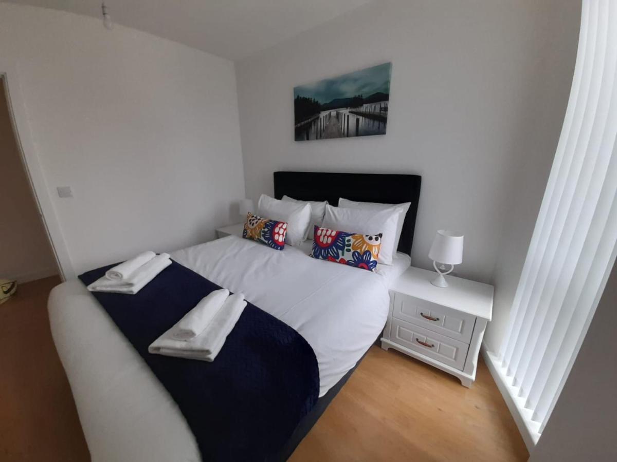 Berks Luxury Serviced Apartments , Free Parking, Free Gym And Free Wifi Bracknell Ngoại thất bức ảnh