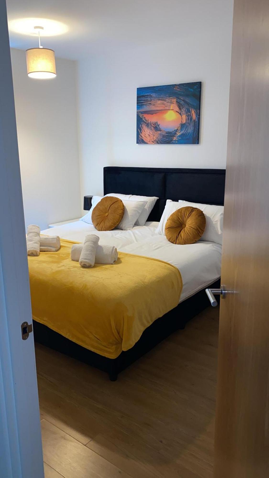 Berks Luxury Serviced Apartments , Free Parking, Free Gym And Free Wifi Bracknell Phòng bức ảnh